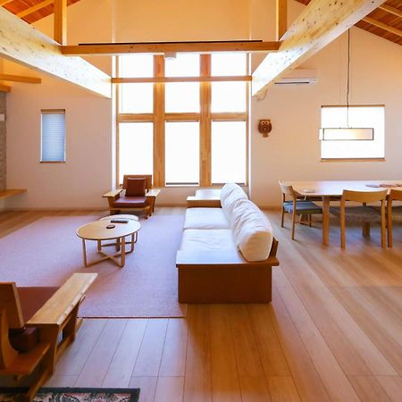 Tsuru Apartments NakaNakafurano Eksteriør bilde